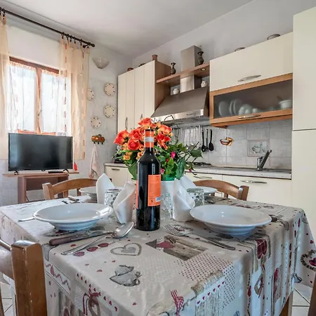 Ketty 4 Apartment